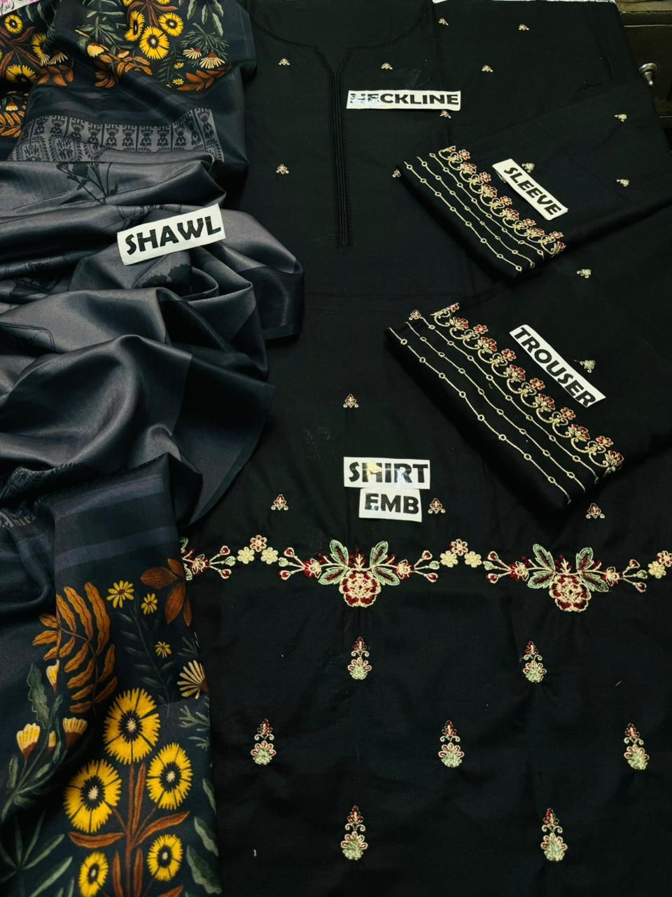 Dhanak 3pc D#1118